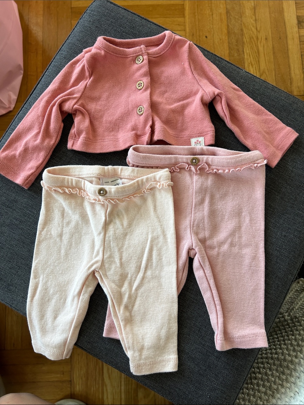 Carter’s Cardigan set 💐